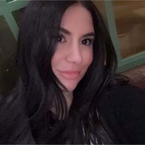 Meet your Posher, Vicky